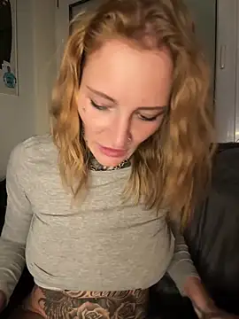 redNatified live sex cam