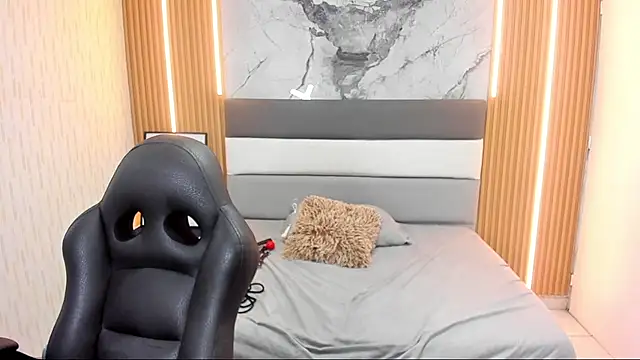 Alyssapark's cam snapshot