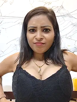 QUEEN-ADITI's cam snapshot