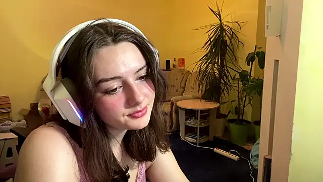 Ashleymons's cam snapshot