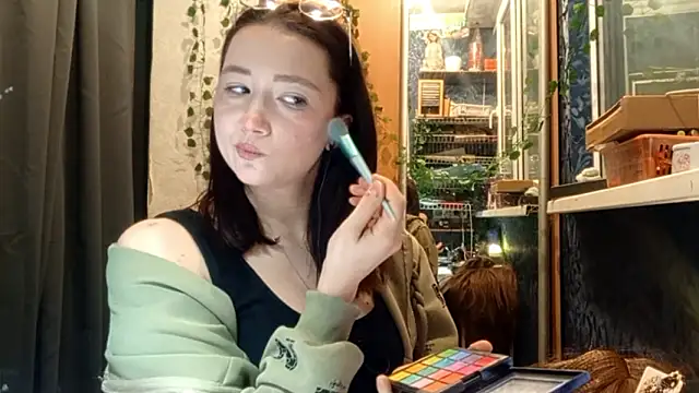 PhoebePalmer's cam snapshot