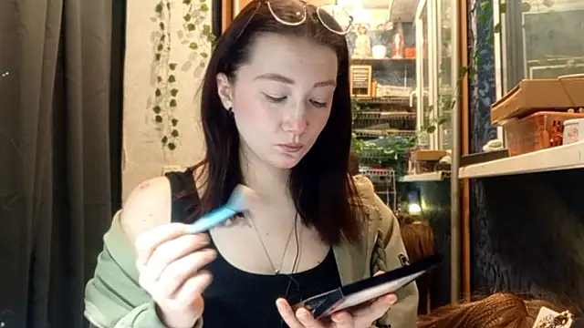 PhoebePalmer's cam snapshot