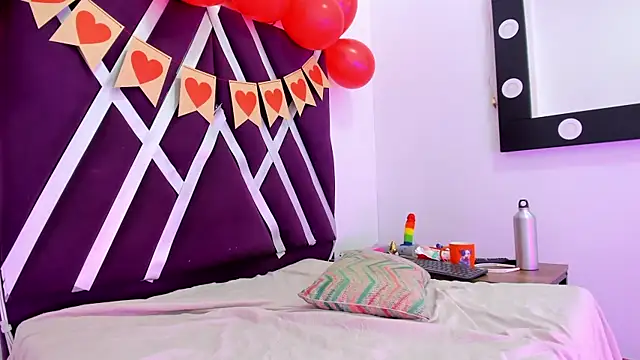 emilysejmet's cam snapshot