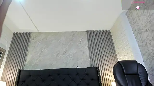 isabella__lux's cam snapshot