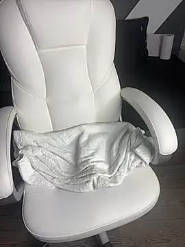 Mia_rivers__'s cam snapshot