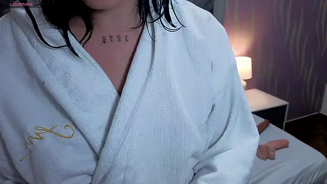 OliviaBonnie's cam snapshot