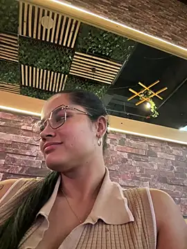 scarlet-kennedy98's cam snapshot