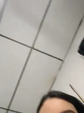 mialorents's cam snapshot