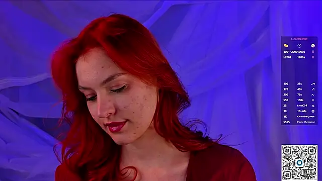 GildedKitten's cam snapshot