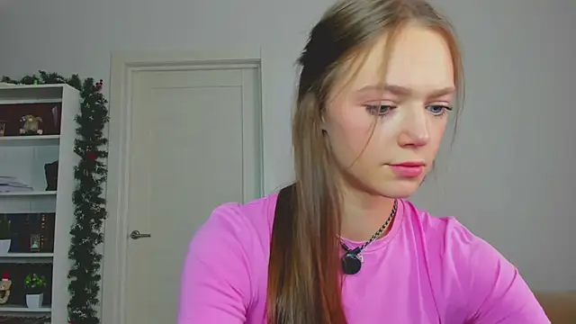 Sweet_Piece's cam snapshot