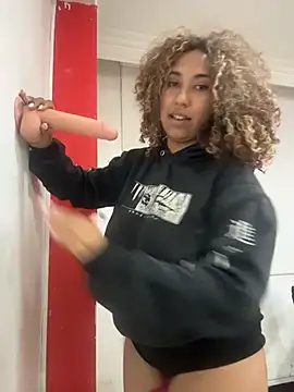 lauraltt's cam snapshot