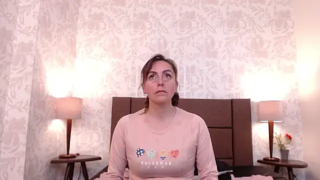 Ava_Raye's cam snapshot