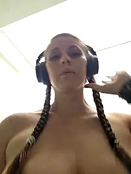 KittyWhispers's cam snapshot