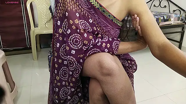 indianlivesex's cam snapshot