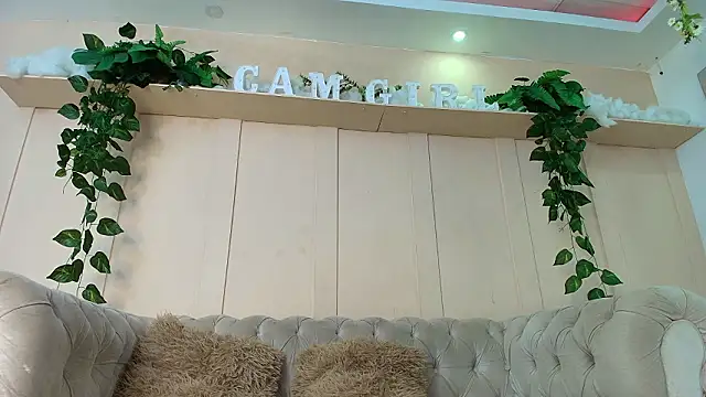 sofia_laverde's cam snapshot