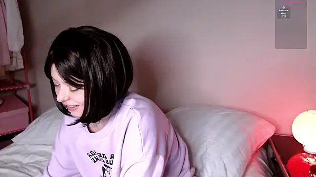 KatieMelone live sex cam