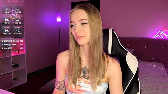 EvaPeace's cam snapshot