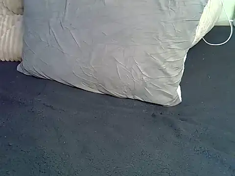 Babyface232 live sex cam