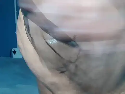 Sweet-Bella17's cam snapshot