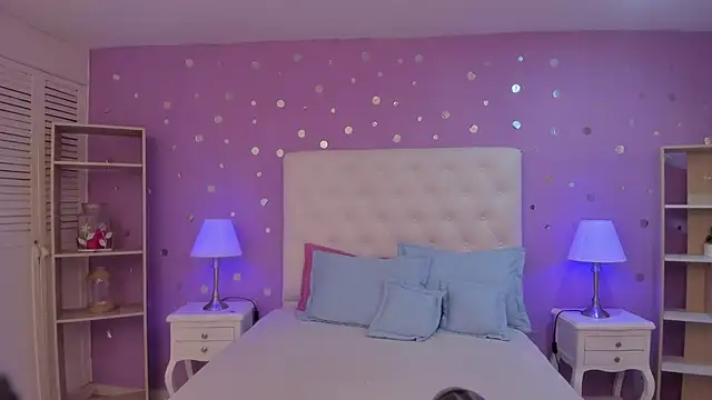 Goldentemptation_'s cam snapshot