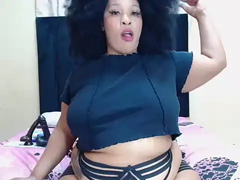 TamaraDeeXclusiv's cam snapshot