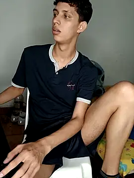 Alayn_sexy_ayes's cam snapshot