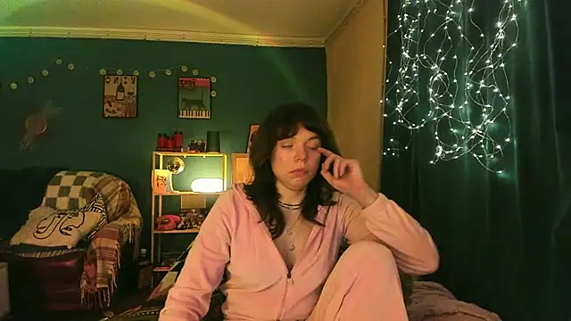 ClancyMorissey's cam snapshot