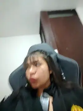 Baby_Leah01's cam snapshot