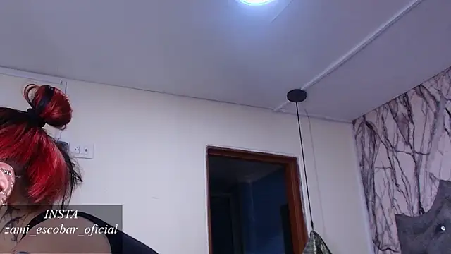 Zami_Escobar_of's cam snapshot