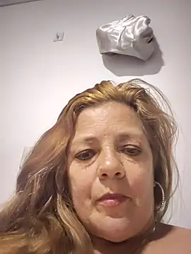 karlaanqui1's cam snapshot