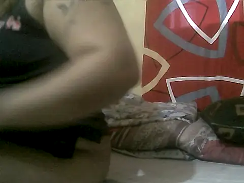 loriepinay46's cam snapshot