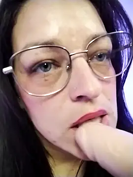 Ivanna_Greey1's cam snapshot