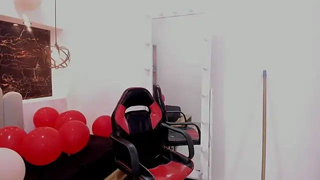 Annyrosee's cam snapshot