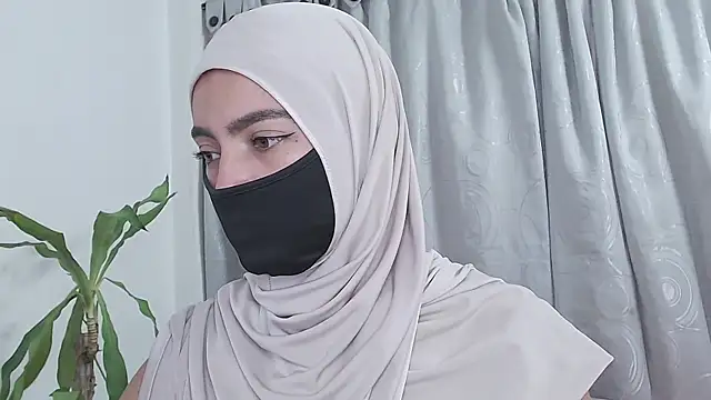 jade_nassar's cam snapshot