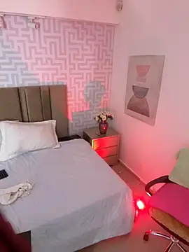 naishaa_ live sex cam