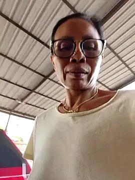 Mama_Eva_1 live sex cam