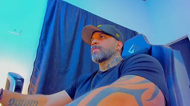 JoshRigby live sex cam