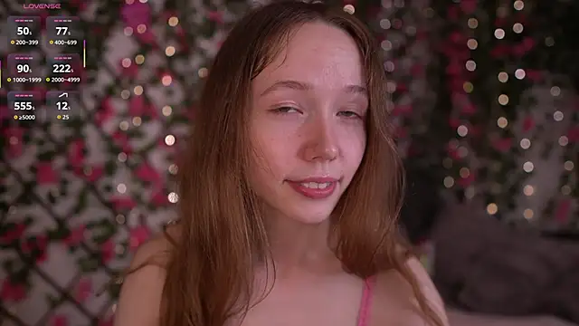 Petite_Polly's cam snapshot