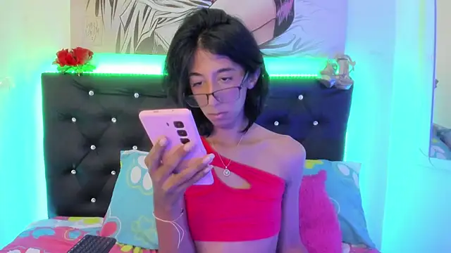 RossieCooper live sex cam