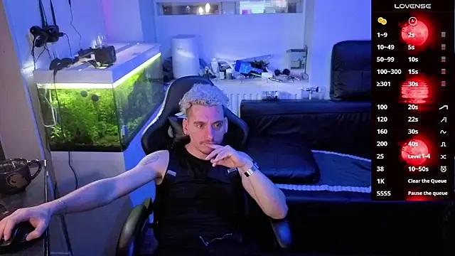 Rayzel_White live sex cam