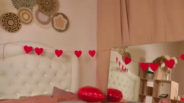 Mikka_Blush live sex cam