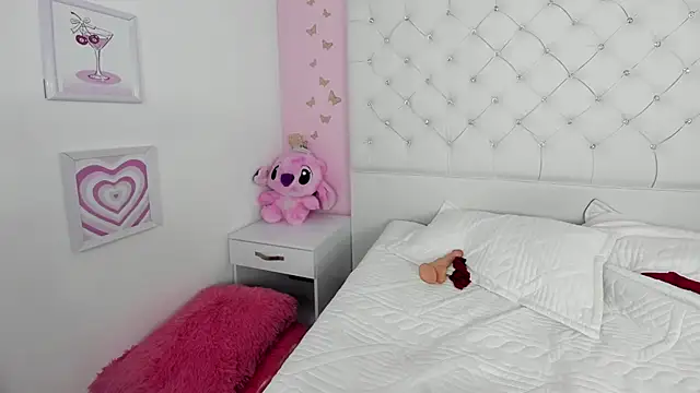 Clarita_Hill live sex cam