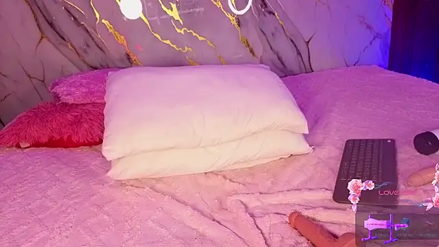 Emmiicute's cam snapshot