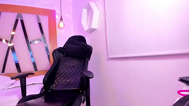 Bella_Miller1_ live sex cam