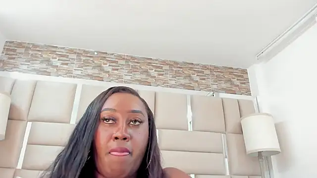 ShaniaBrownn's cam snapshot