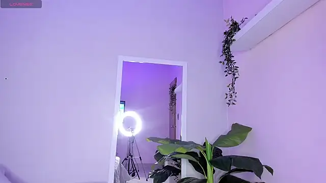 KIMAPRIL's cam snapshot