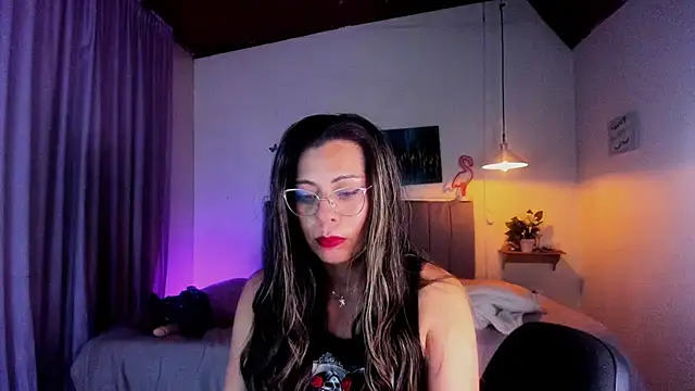 _lara1's cam snapshot