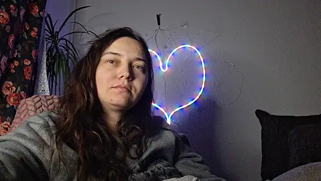 Cyndee_Winter's cam snapshot