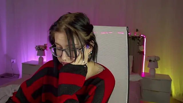 ElenaSomerhalder's cam snapshot