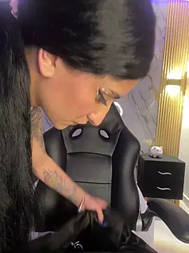 Scaarlettfox's cam snapshot